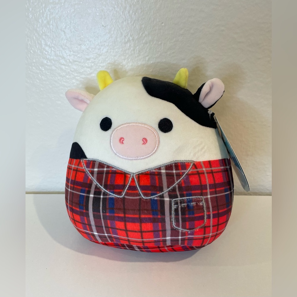 Squishmallows 7.5” NWT Harvest Connor the‎ Cow in Plaid Shirt Plush Toys